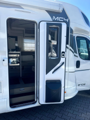 MC4 870 